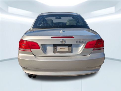Used 2007 BMW 328i Convertible image 4