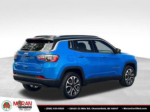 Used 2024 Jeep Compass Limited AWD/4WD image 5