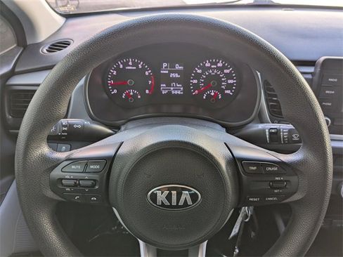 Used 2018 Kia Rio S image 27