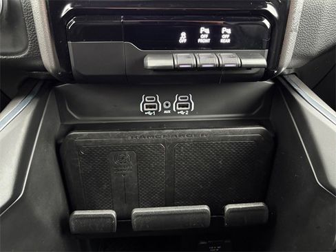 Used 2025 RAM 1500 Laramie image 27