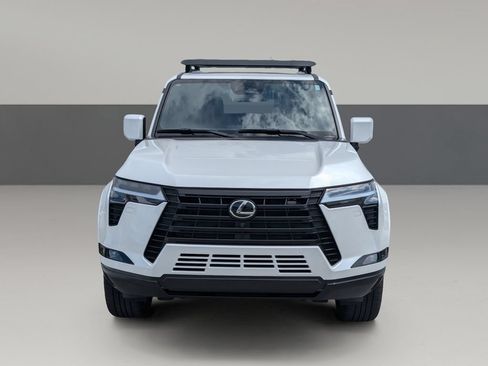 Used 2024 Lexus GX 550 w/ Cold Area Package AWD/4WD image 5