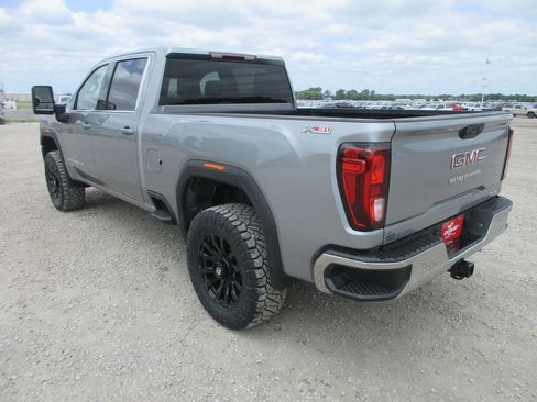 New 2026 GMC Sierra 2500 SLE w/ SLE Value Package; AWD/4WD image 11