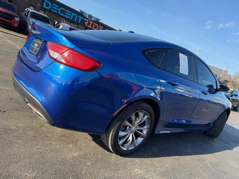 Used 2015 Chrysler 200 S FWD image 47