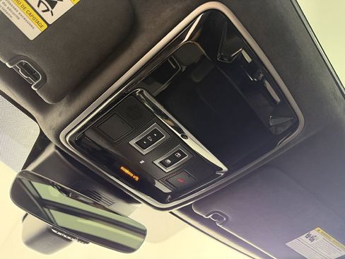 Used 2020 Land Rover Range Rover Long Wheelbase HSE image 54