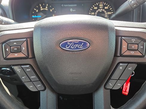 Used 2016 Ford F150 XL w/ Equipment Group 101A Mid image 16