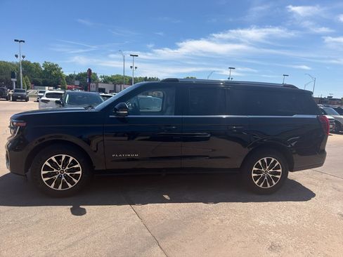 Used 2025 Ford Expedition Max Platinum AWD/4WD image 5
