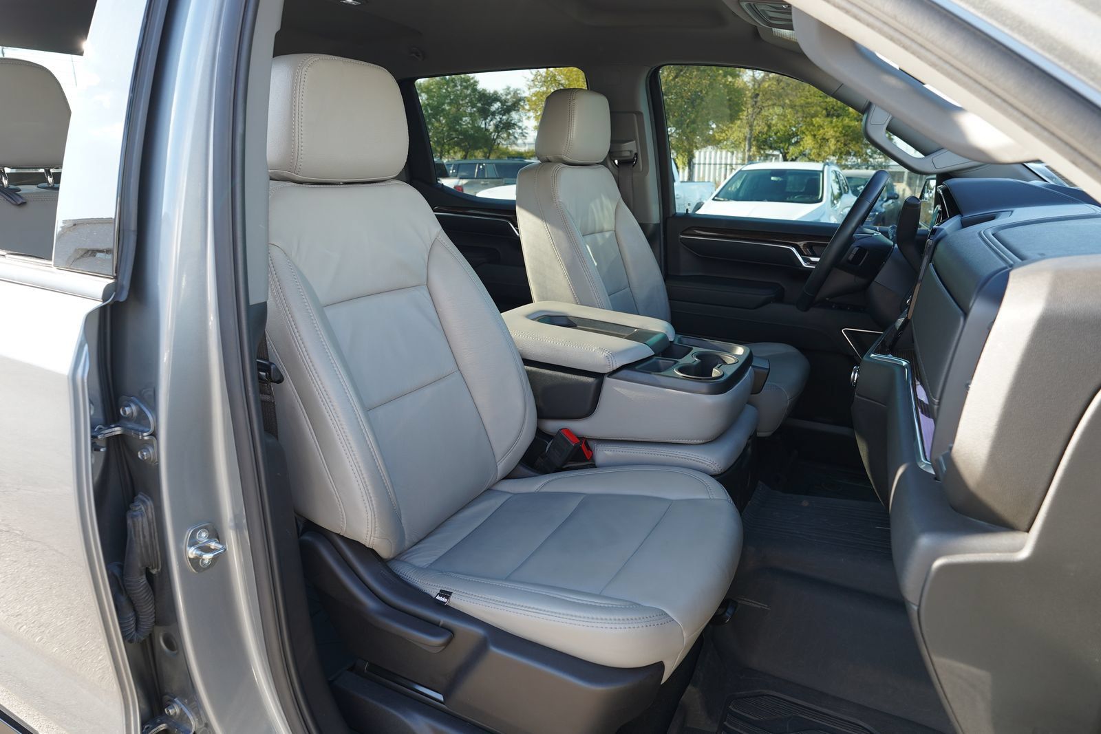 Used 2023 GMC Sierra 1500 Elevation RWD image 25