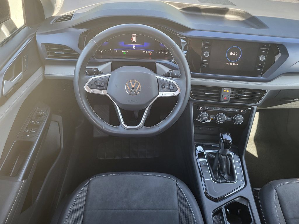 Used 2024 Volkswagen Taos SE FWD image 25