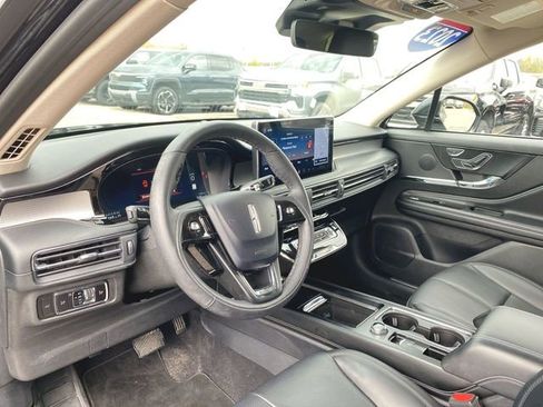 Used 2023 Lincoln Corsair AWD w/ Equipment Group 101A image 10