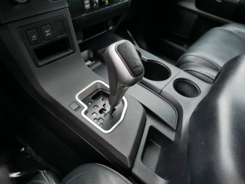 Used 2018 Toyota Sequoia TRD Sport AWD/4WD image 24