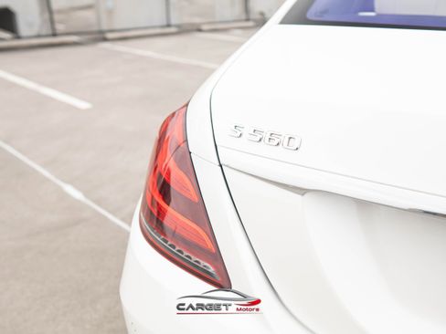 Used 2018 Mercedes-Benz S 560 Sedan image 47