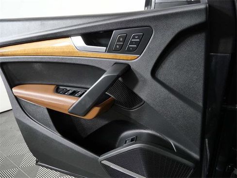 Used 2023 Audi Q5 2.0T Premium Plus w/ Premium Plus Package image 24