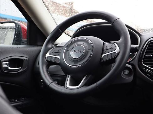 Used 2020 Jeep Compass Latitude image 42