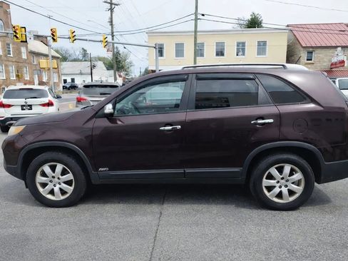 Used 2011 Kia Sorento LX AWD/4WD image 3