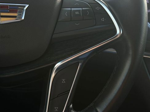 Used 2021 Cadillac XT5 Premium Luxury image 24