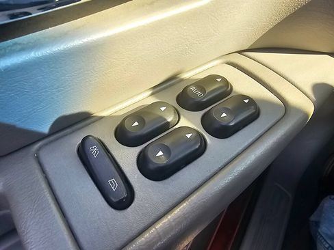 Used 2000 Ford Taurus SES FWD image 20