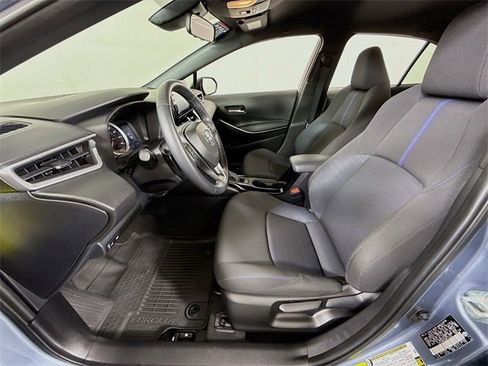 Used 2022 Toyota Corolla SE image 6