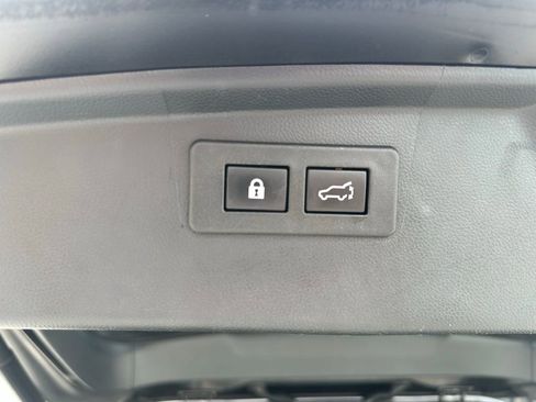 Used 2021 Subaru Outback Touring image 8