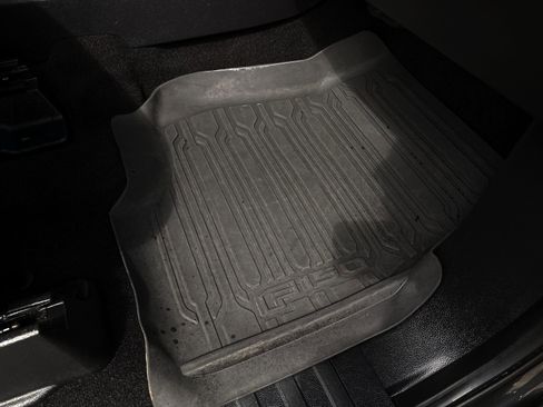 Used 2018 Ford F150 XLT w/ Equipment Group 302A Luxury image 16