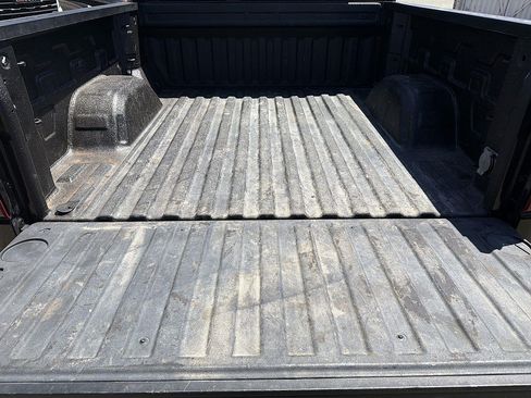 Used 2022 Chevrolet Silverado 1500 LT RWD image 25