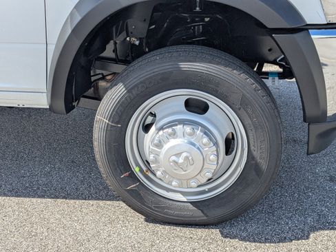 New 2026 RAM 5500 Tradesman w/ Chrome Appearance Group image 10
