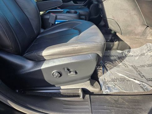 Used 2019 Chrysler Pacifica Touring-L Plus w/ Advanced Safetytec Group FWD image 58