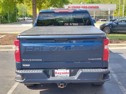 Used 2022 Chevrolet Silverado 1500 Custom AWD/4WD image 9