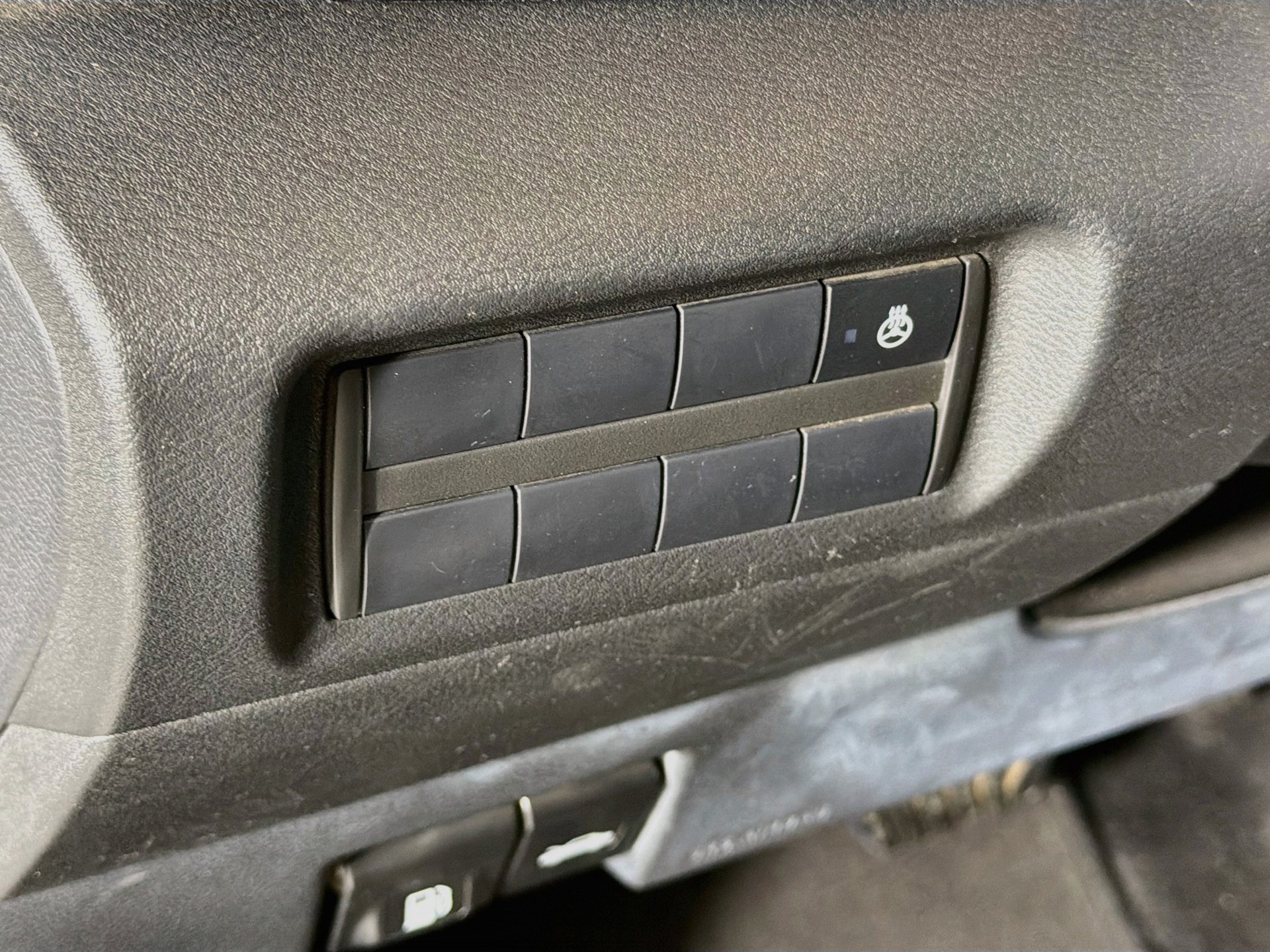 Used 2021 Nissan Kicks SR w/ SR Premium Package FWD image 11