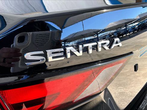 Used 2024 Nissan Sentra S image 29
