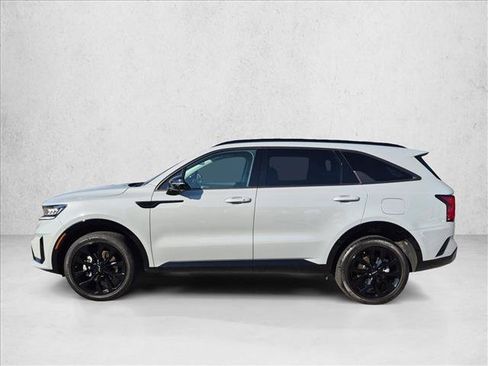 Used 2023 Kia Sorento SX AWD/4WD image 9