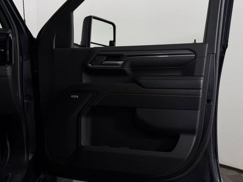 Used 2024 GMC Sierra 2500 AT4 w/ AT4 Premium Plus Package AWD/4WD image 31