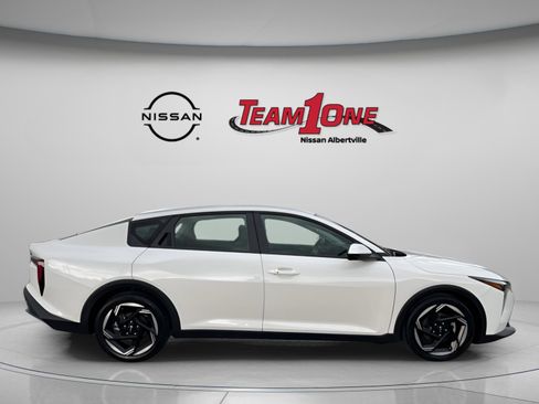 Used 2025 Kia K4 EX FWD image 9