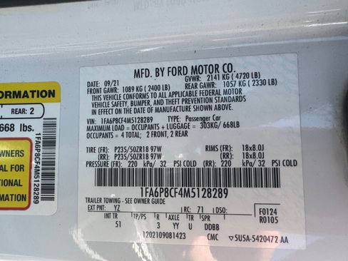 Used 2021 Ford Mustang GT Premium w/ Equipment Group 401A RWD image 16