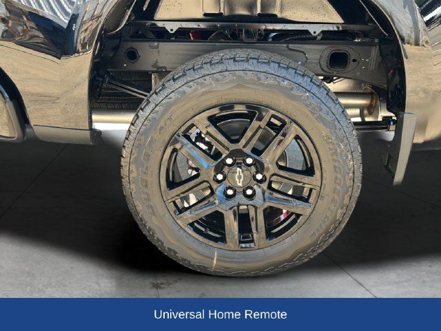 Used 2026 Chevrolet Silverado 1500 LT Trail Boss w/ Convenience Package II AWD/4WD image 32