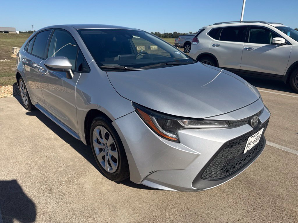 Used 2021 Toyota Corolla LE FWD image 1