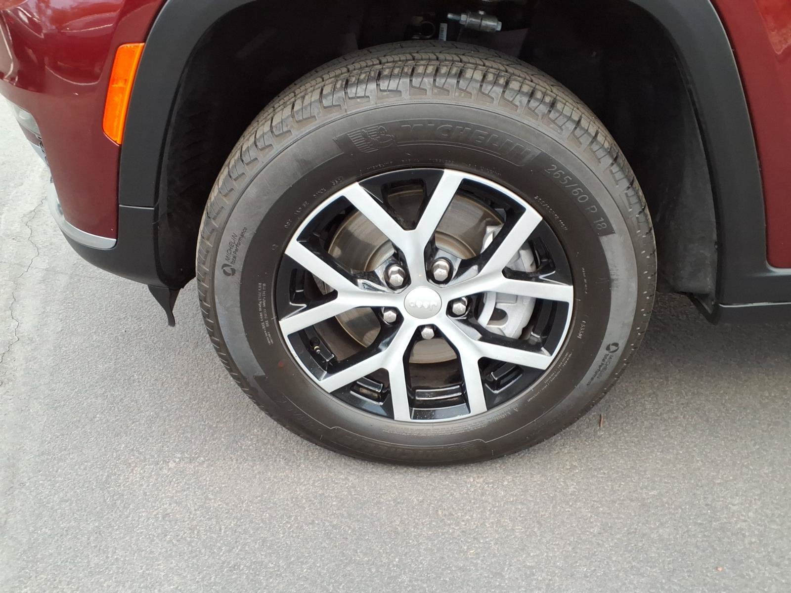 Used 2025 Jeep Grand Cherokee L Limited w/ Trailer Tow Package RWD image 9