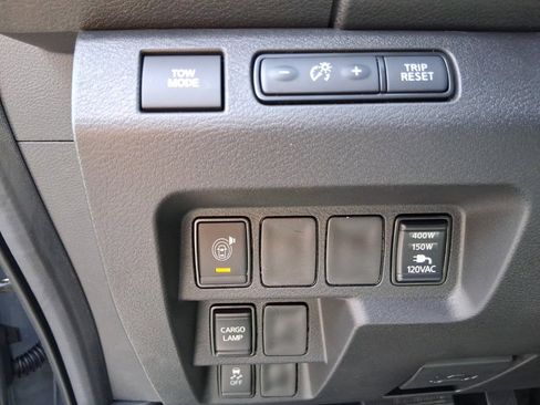 New 2026 Nissan Frontier SV image 25