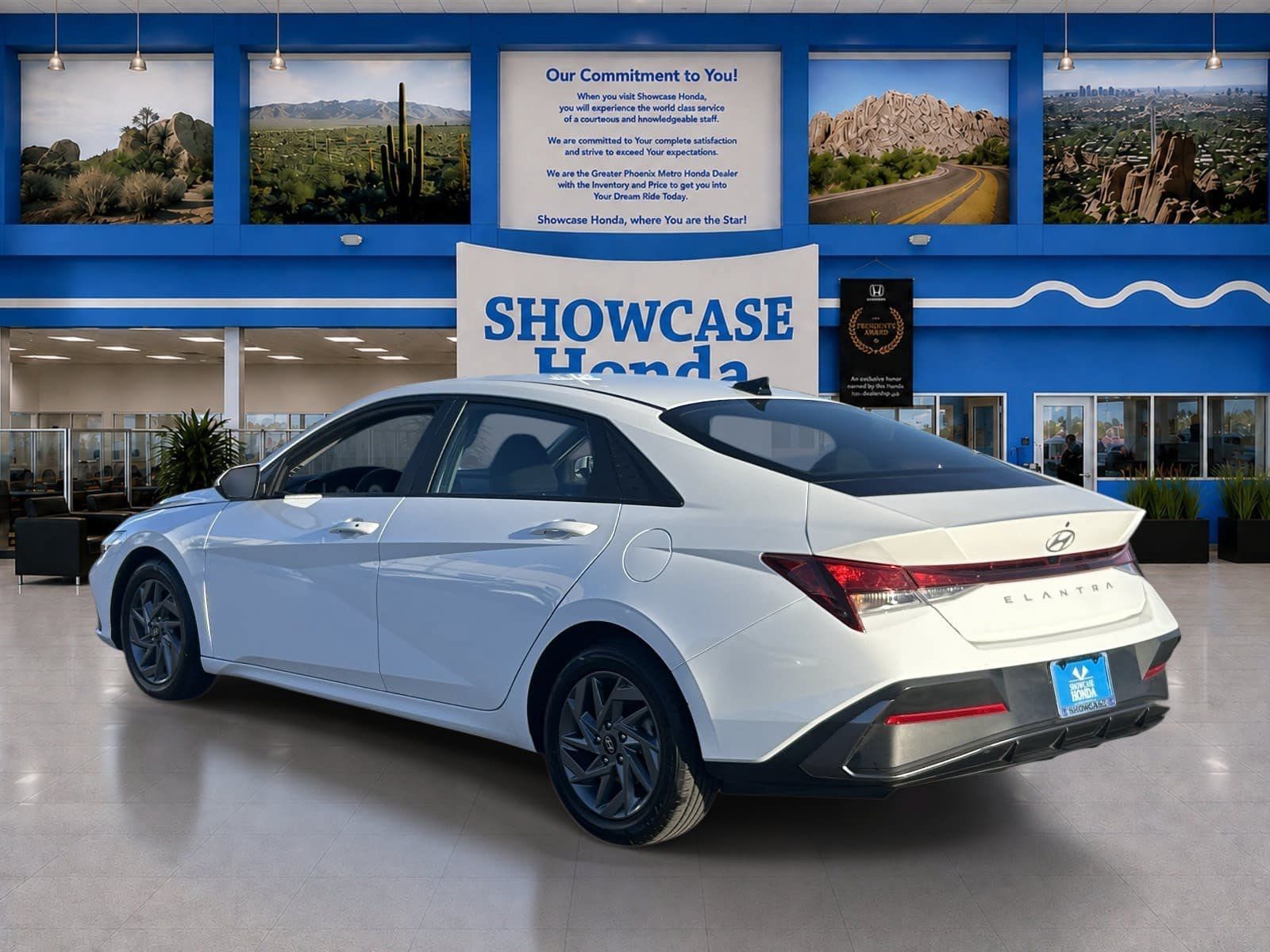Used 2024 Hyundai Elantra SEL FWD image 8