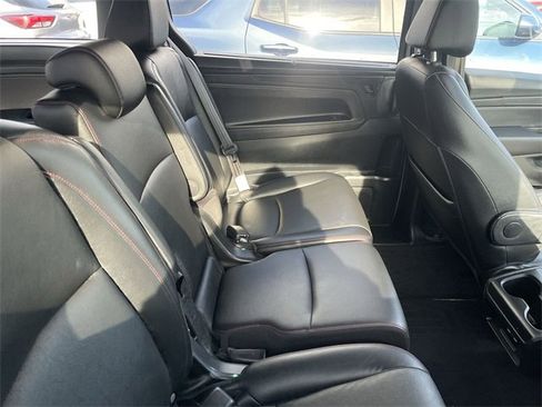 Used 2023 Honda Odyssey Sport image 12