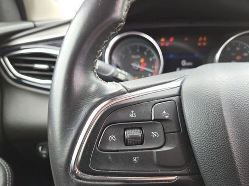 Used 2020 Buick Encore GX Preferred w/ Cold Weather Comfort Package FWD image 3