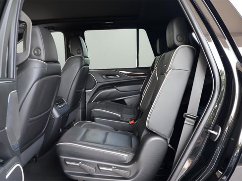 Certified 2023 Cadillac Escalade Premium Luxury image 14