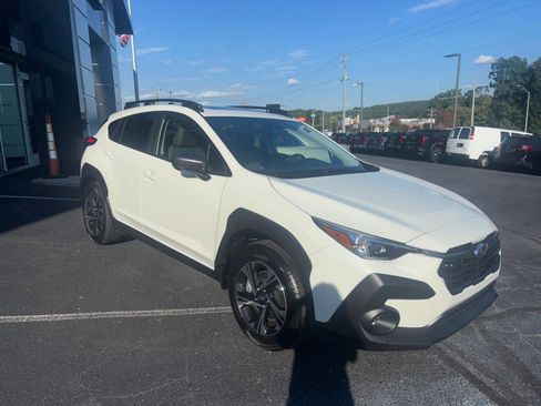 Certified 2025 Subaru Crosstrek 2.0i Premium AWD/4WD image 4