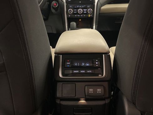 Used 2019 Subaru Ascent Premium w/ Popular Package #3 image 31