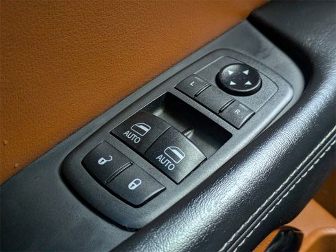 Used 2019 Dodge Challenger SRT Hellcat image 24