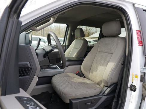 Used 2021 Ford F250 XLT w/ XLT Premium Package image 12