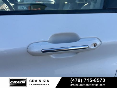 Used 2020 Ford Explorer Platinum w/ Premium Technology Package image 10