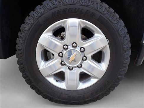 Used 2022 Chevrolet Silverado 2500 LTZ w/ LTZ Convenience Package AWD/4WD image 7