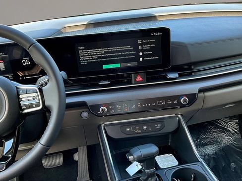 New 2026 Kia Carnival EX FWD image 6