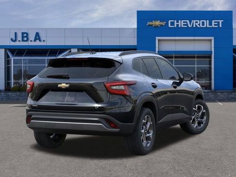 New 2026 Chevrolet Trax LT w/ Driver Confidence Package image 4