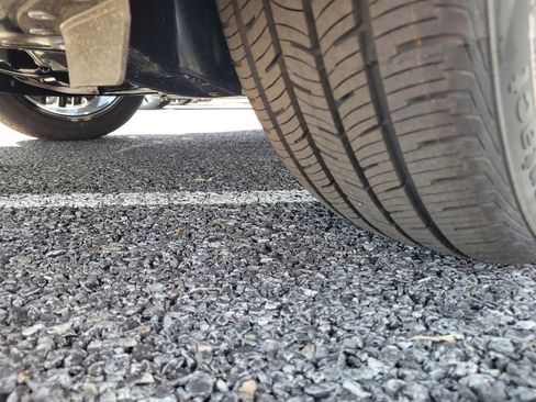 New 2025 Nissan Versa SR w/ Trunk Package image 12